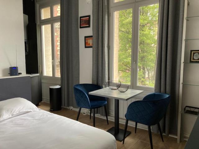 Le Select Studio Apartment Диеп Екстериор снимка